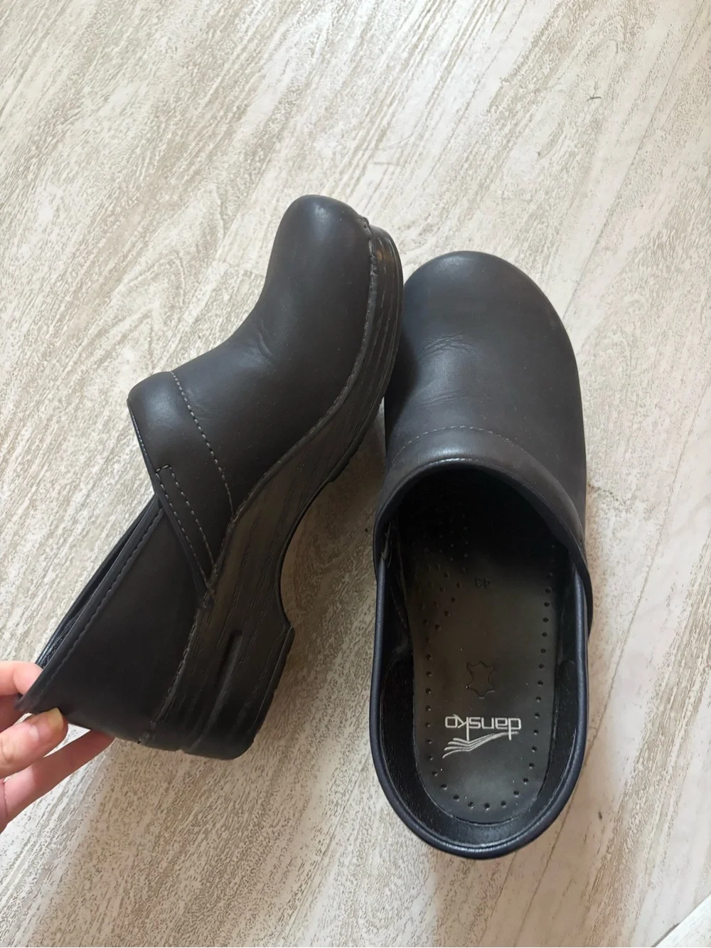 Dansko Men’s Professional Black Oiled Clogs